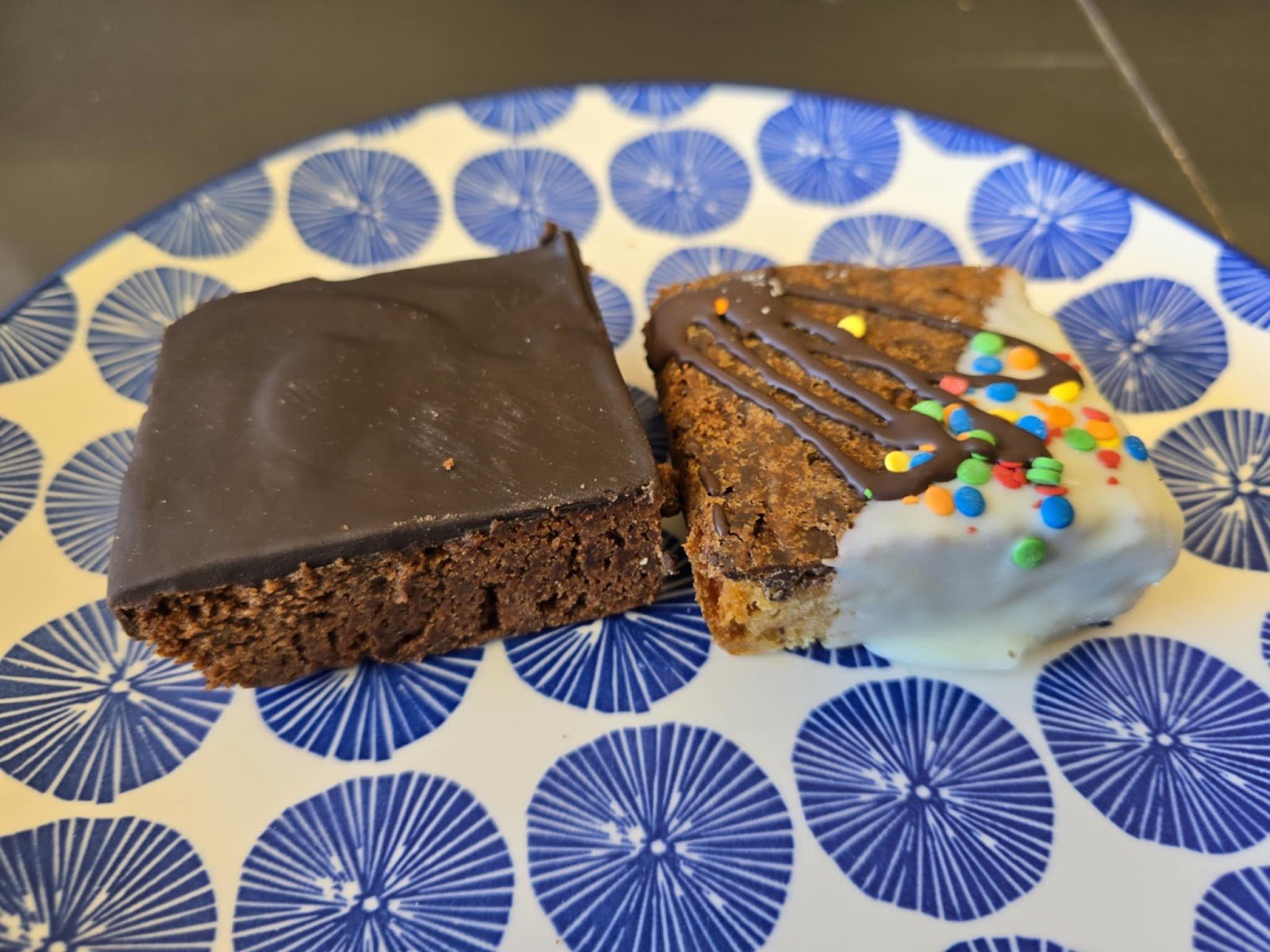 Chocolate Brownies and Blondies (6 pack)